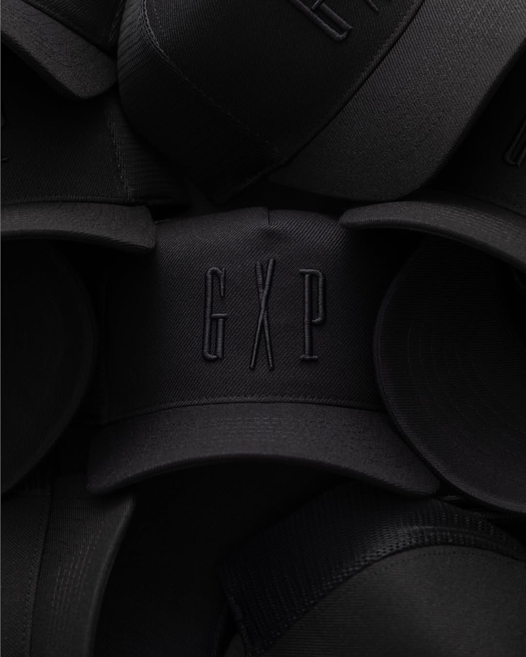 GAP x Sushi Club: quando um clássico global encontra a estética contemporânea