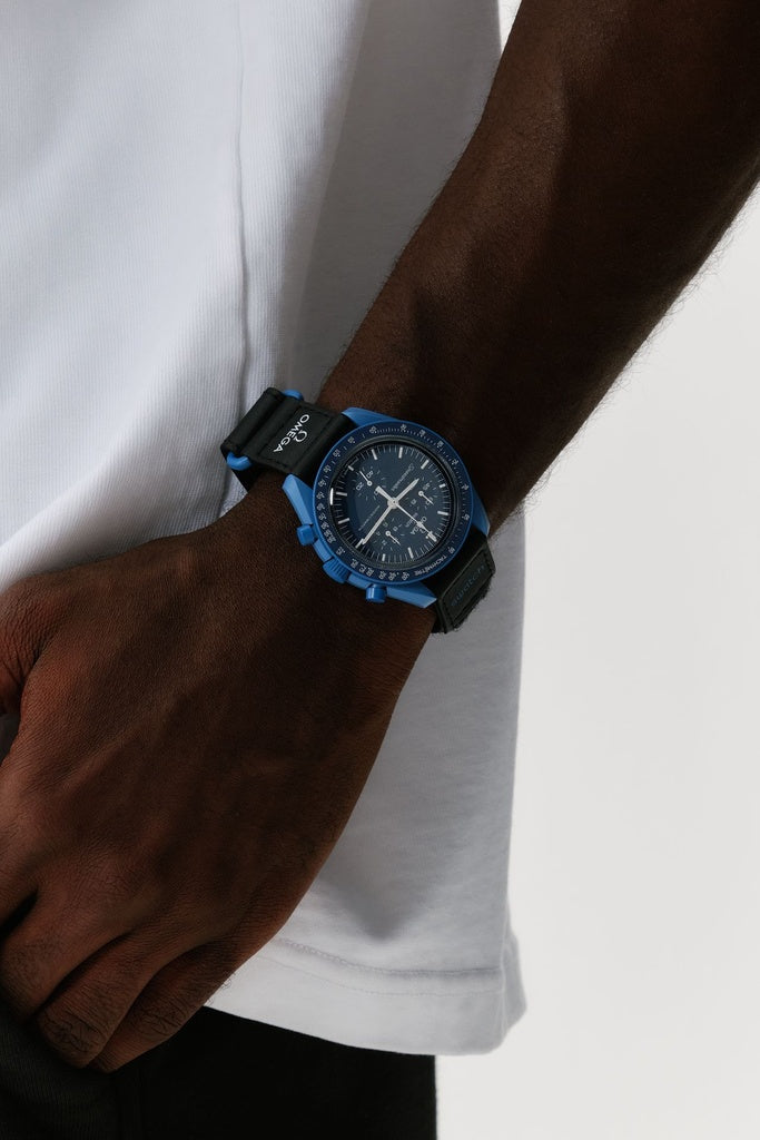 Relógio Omega x Swatch Moonswatch Mission to Neptune