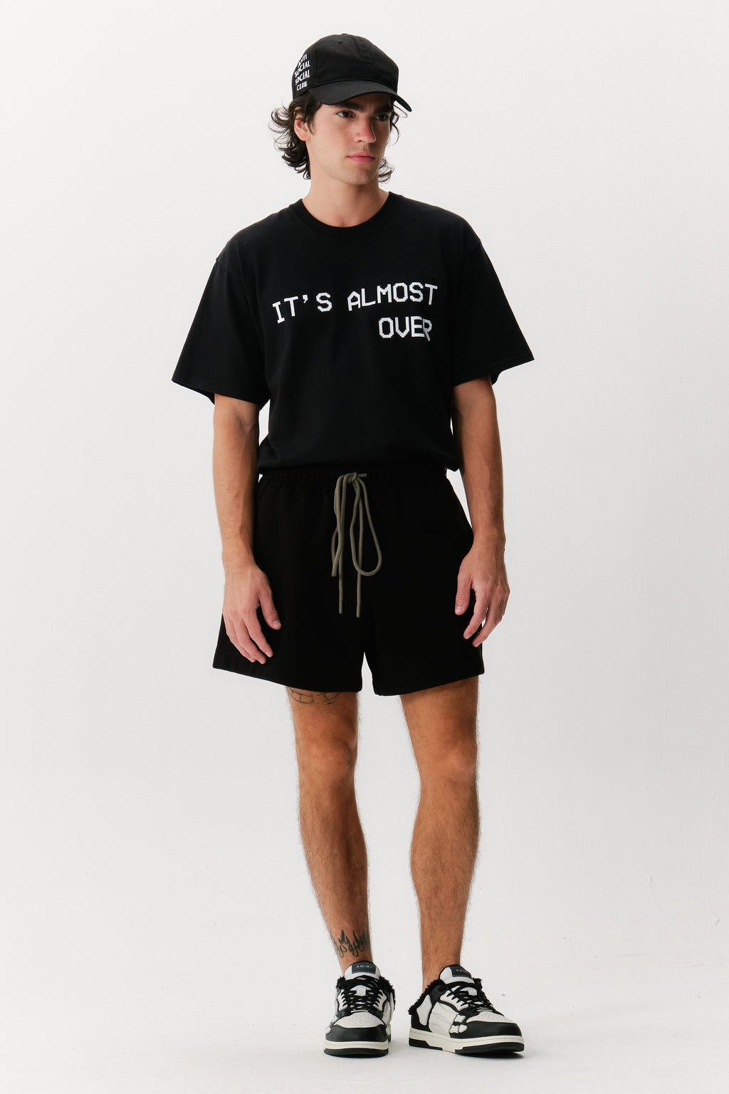 Short Essentials Black