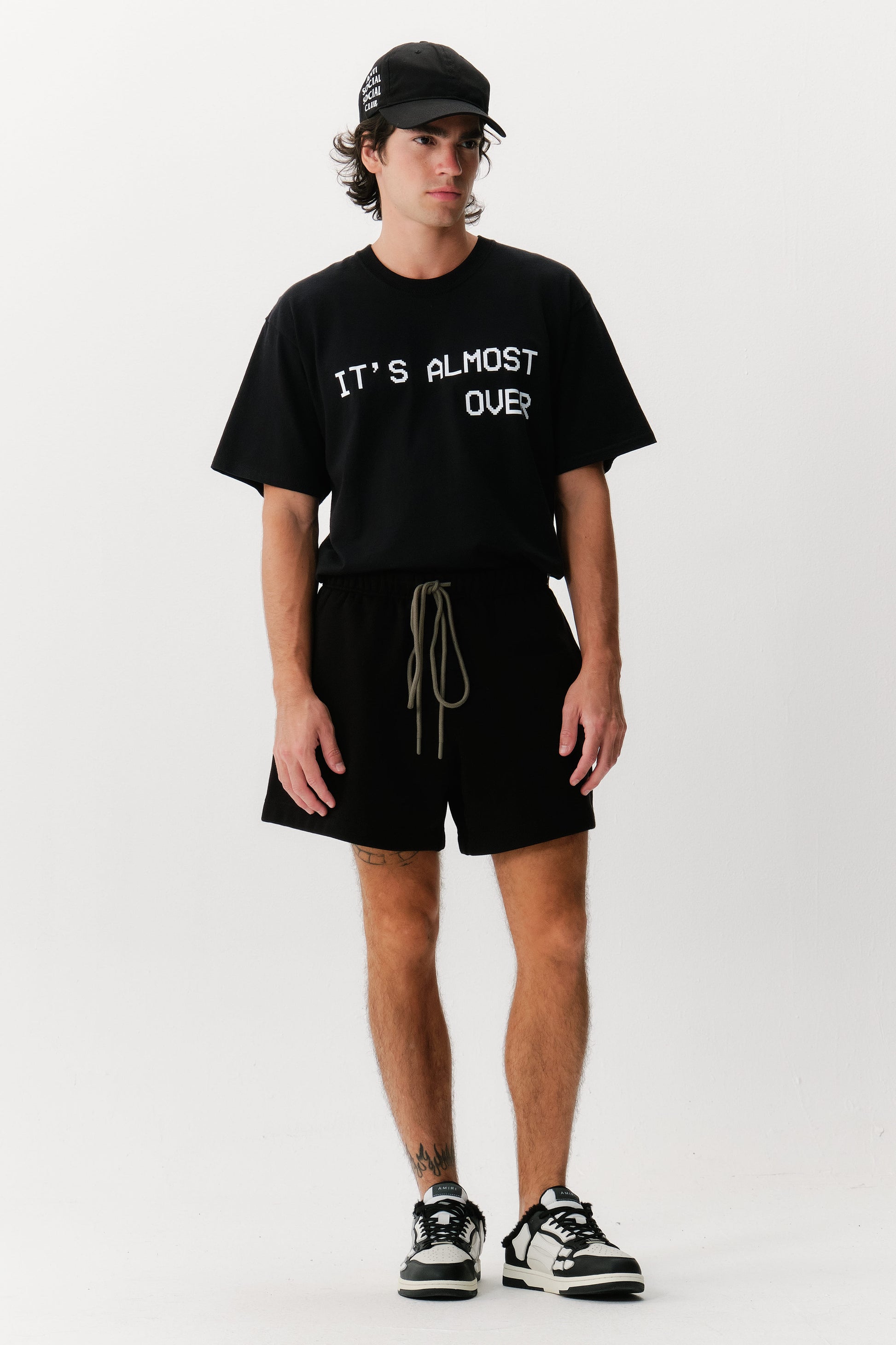 Short Essentials Black
