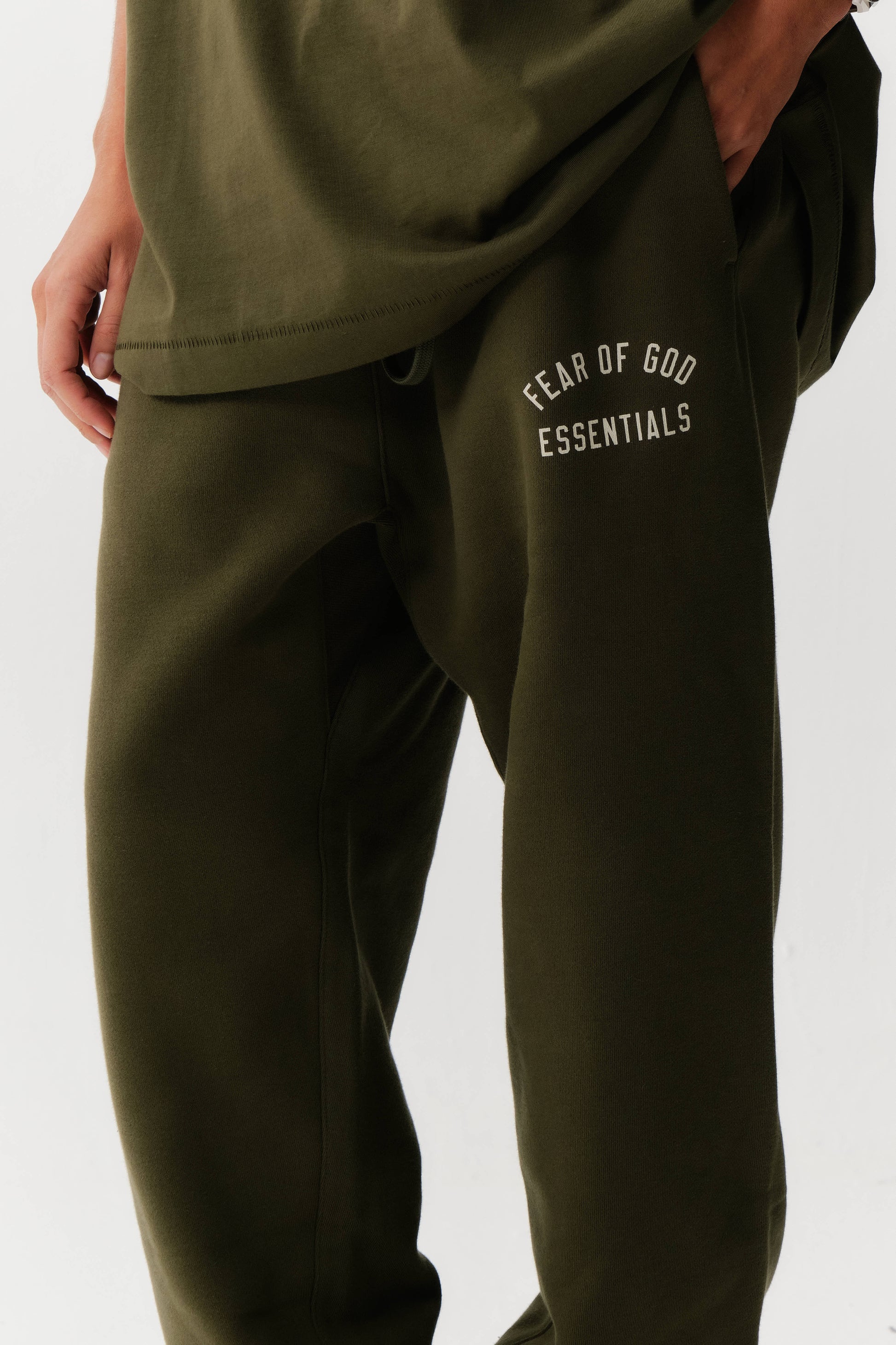 Calça Essentials Fleece Essential Military
