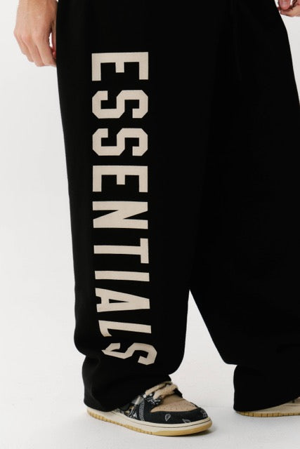 Calça Essentials Fleece Relaxed Black