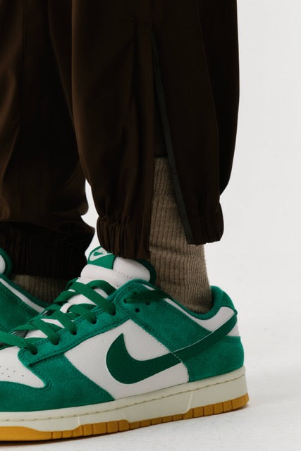 Calça Essentials Nylon Track Wood