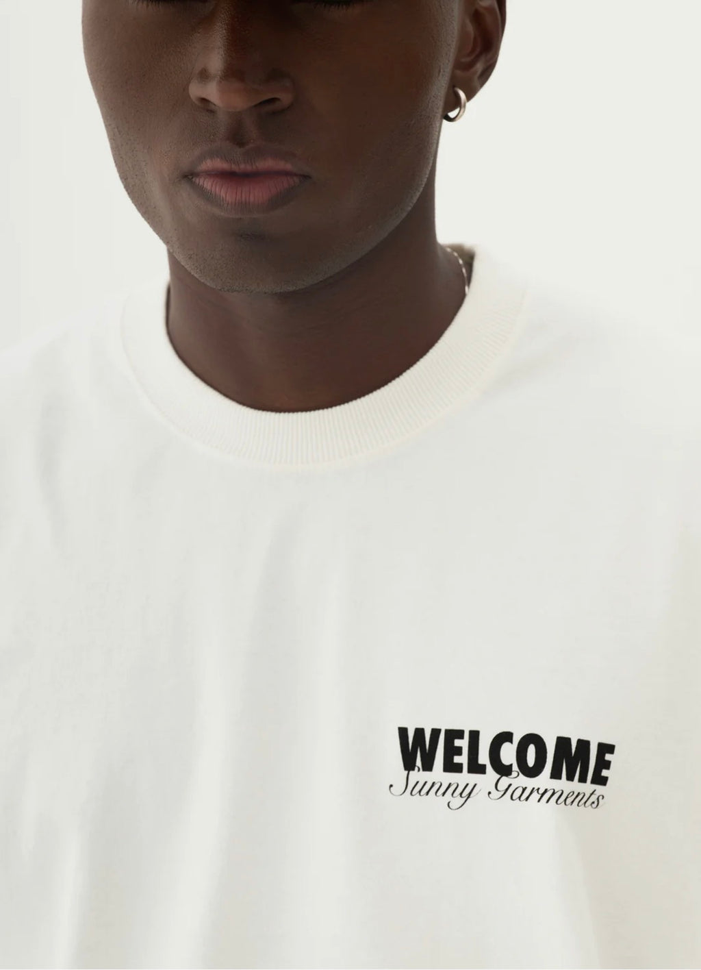 Camiseta Welcome Boxy Fit Pins