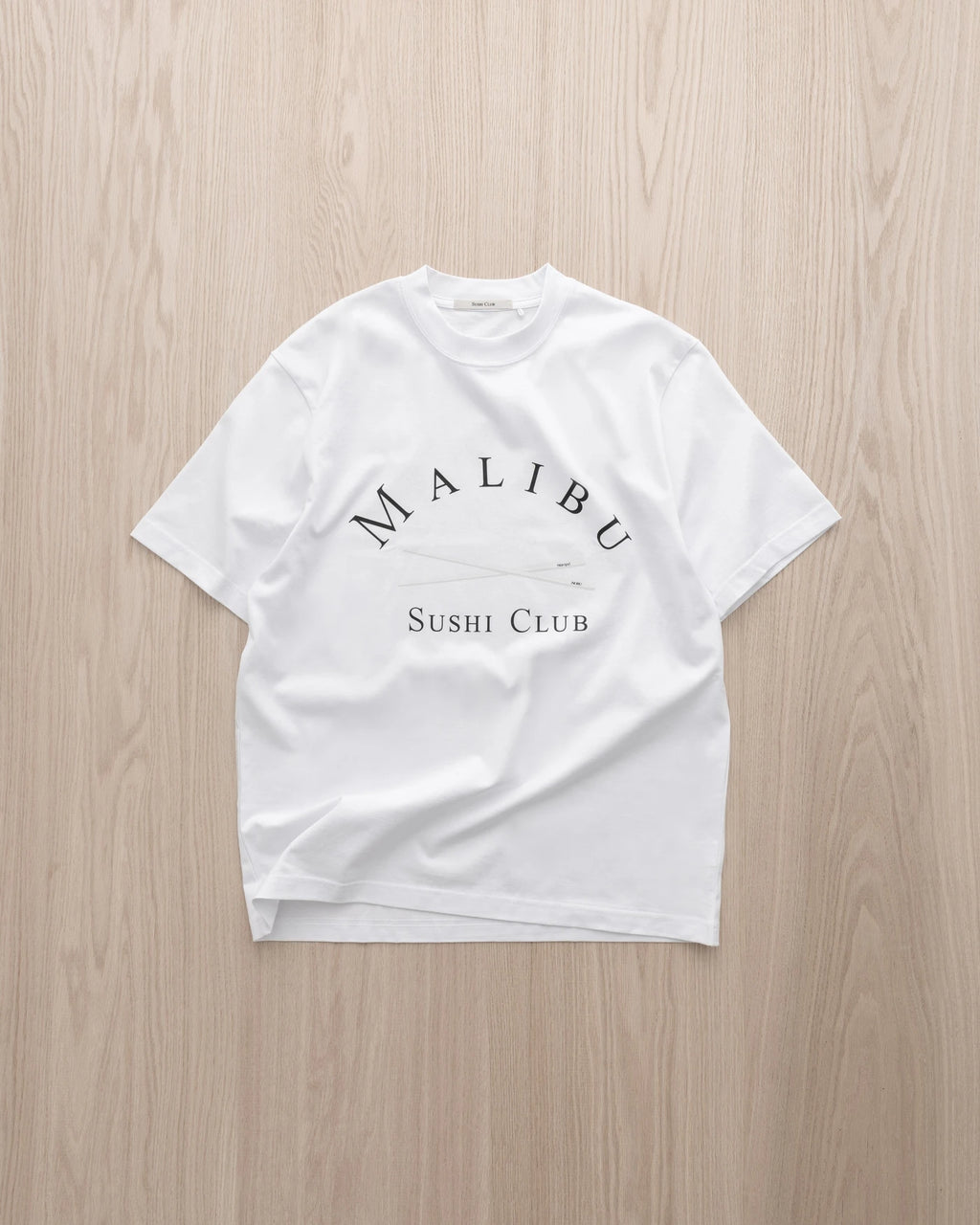 camiseta-sushi-club-mbsc-relaxed-branco